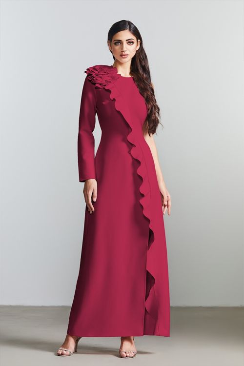 Single sleeve crepe dress