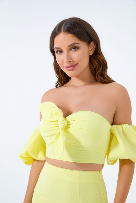 Off shoulder crop top