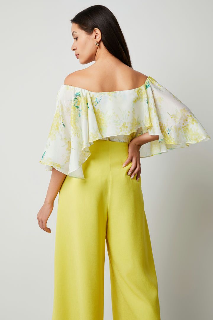 Off-shoulder ruffled top