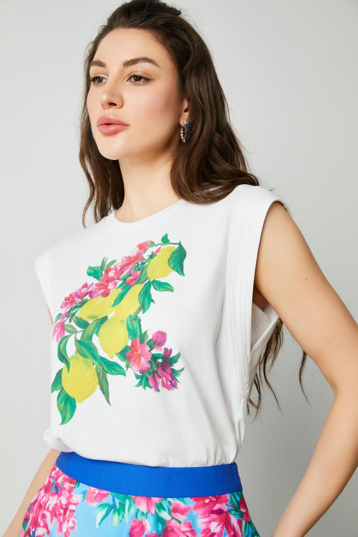 floral print t-shirt