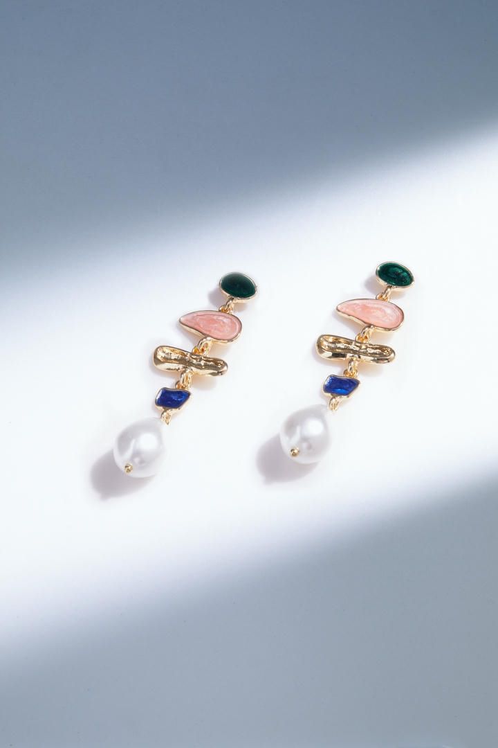 Uneven stones earrings