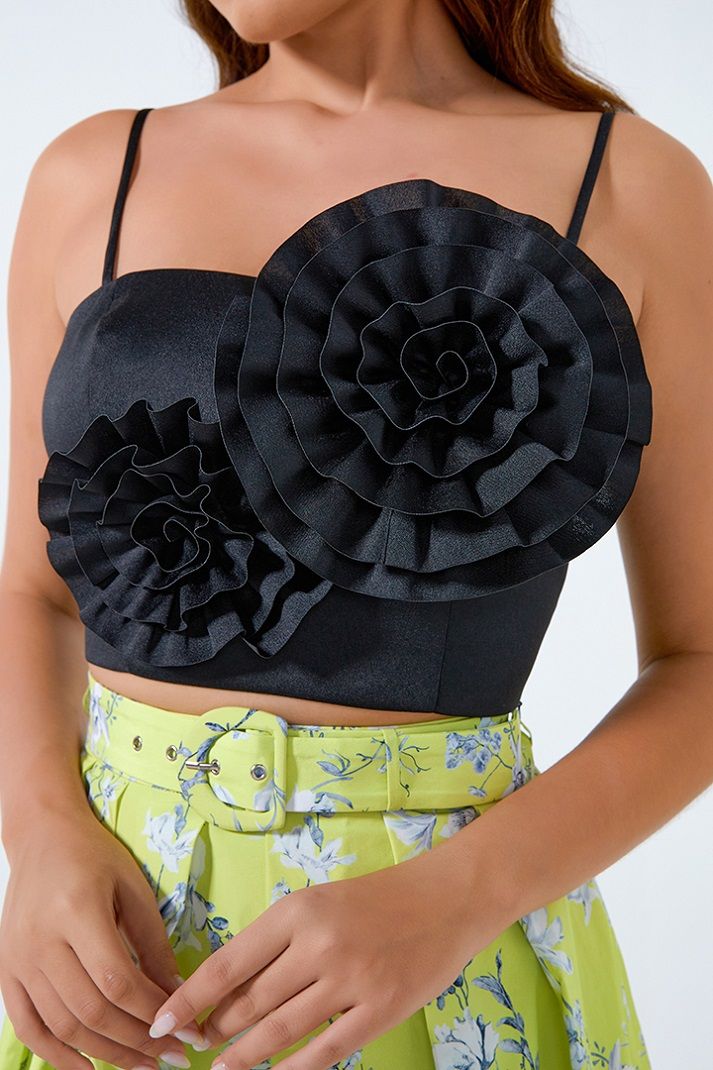 Flower cropped top