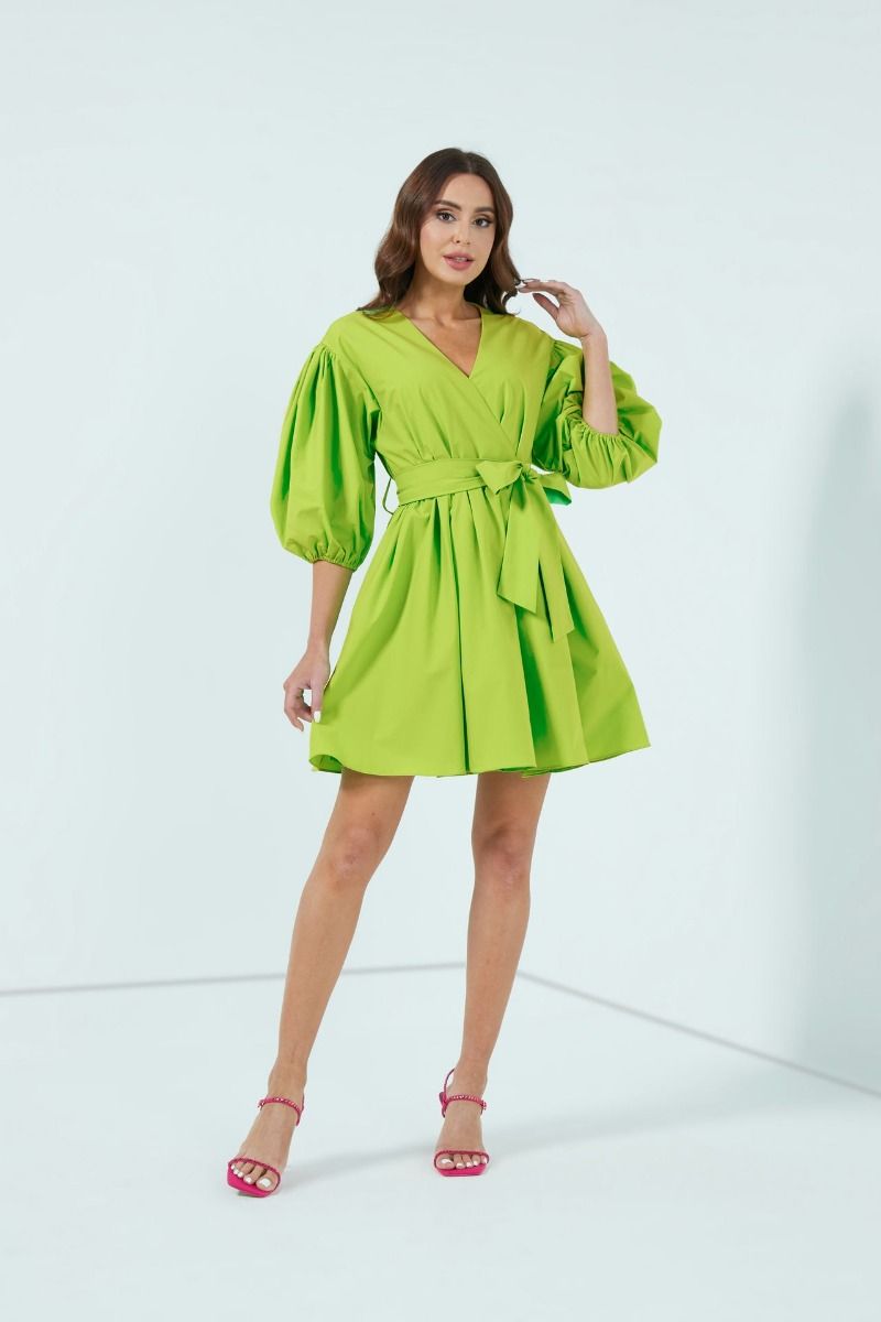 Puffed midi sleeves dress