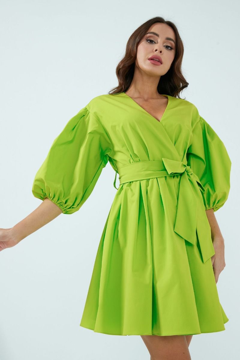 Puffed midi sleeves dress