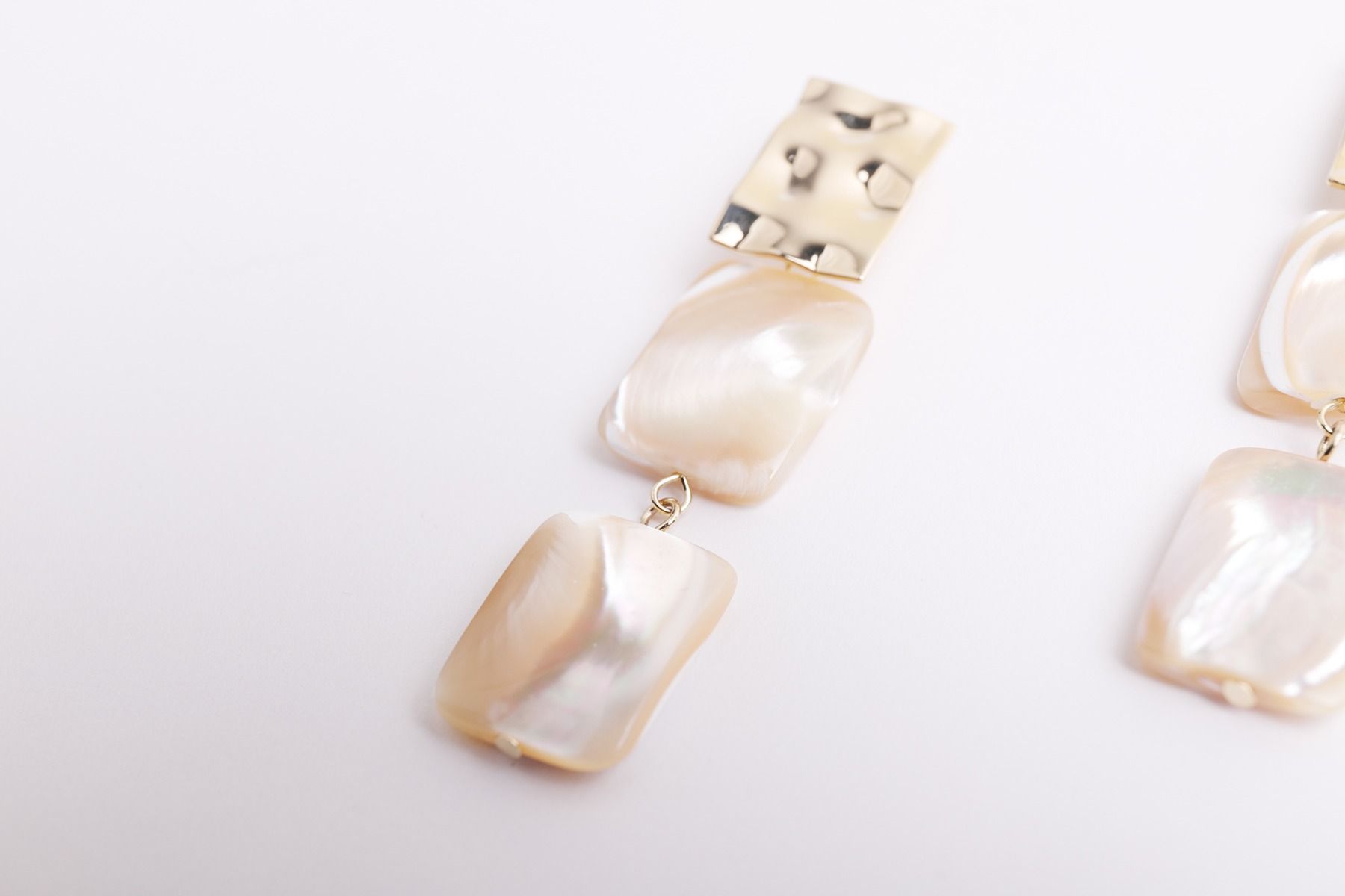 Drop shells earrings